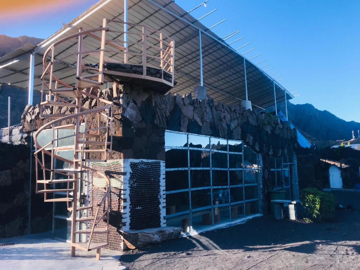 Pensao Repouso Alegre Turismo E Aventura Bed & Breakfast Portela ภายนอก รูปภาพ